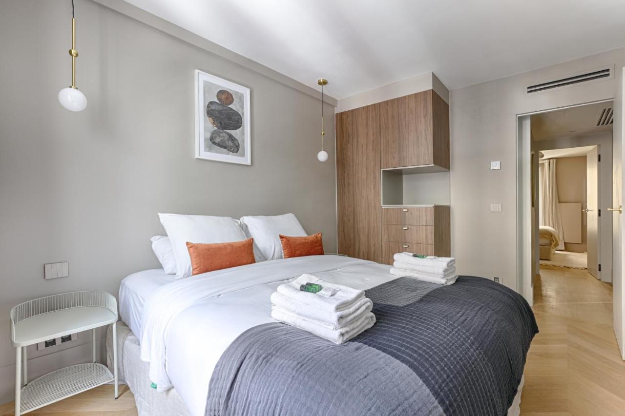 Unique Luxury Parisian Flat 2Br/6P -Champs Elysees Екстериор снимка